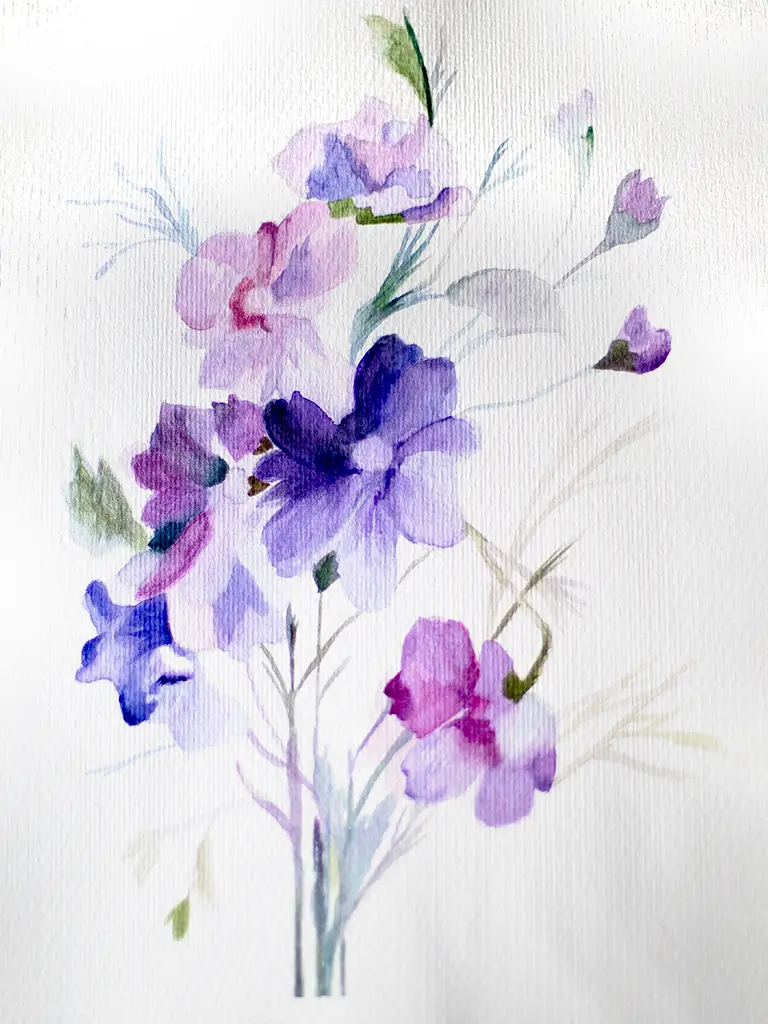 Pintura a color con acuarelas de flores violetas y moradas.